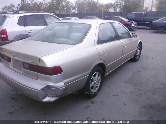 JT2BG28KXX0320211 - 1999 TOYOTA CAMRY LE/XLE BROWN photo 4