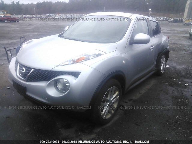 JN8AF5MV0ET361373 - 2014 NISSAN JUKE S/SV/SL/NISMO SILVER photo 2