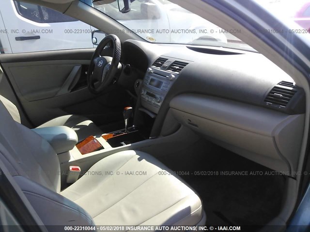 4T1BK46KX8U566458 - 2008 TOYOTA CAMRY LE/XLE/SE GREEN photo 5