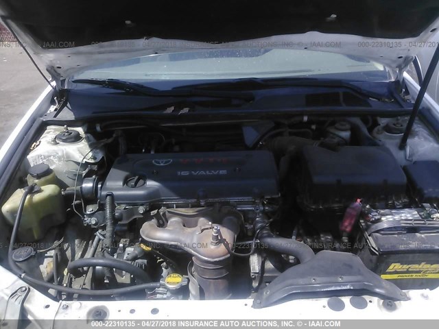 JTDBE32K040253853 - 2004 TOYOTA CAMRY LE/XLE WHITE photo 10