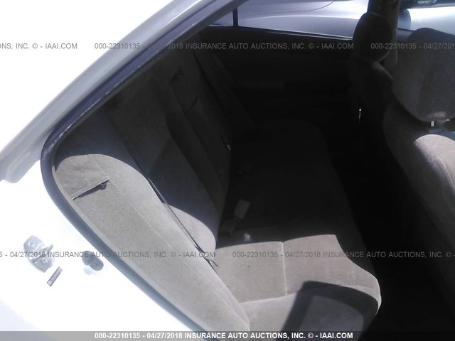 JTDBE32K040253853 - 2004 TOYOTA CAMRY LE/XLE WHITE photo 8