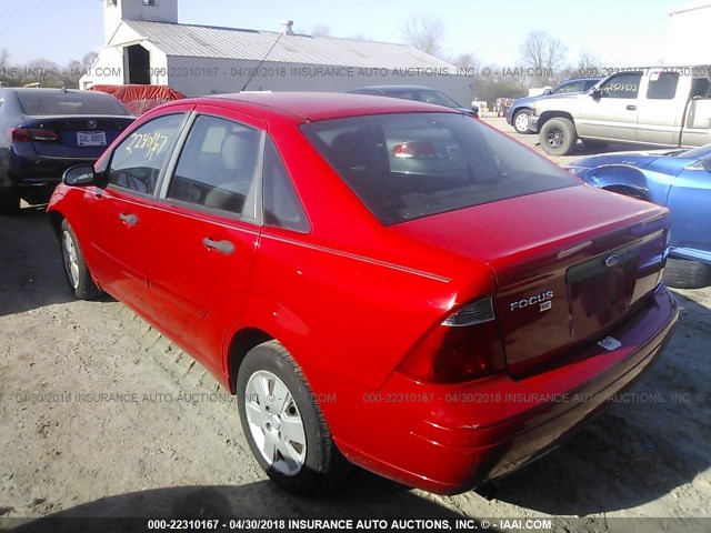 1FAFP34N77W310592 - 2007 FORD FOCUS ZX4/S/SE/SES RED photo 3