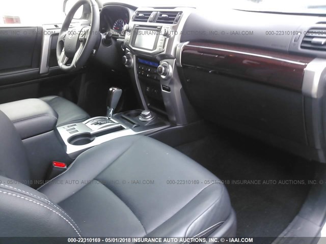 JTEBU5JR8H5442011 - 2017 TOYOTA 4RUNNER SR5 PREM/LTDL/TRAIL/TRD 银色 照片 5