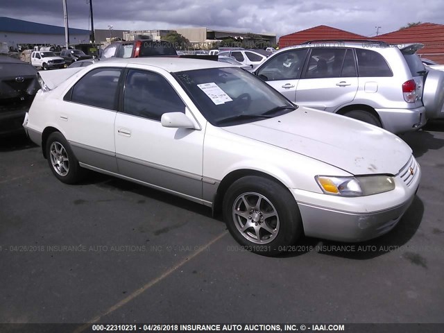 JT2BF22K7W0106951 - 1998 TOYOTA CAMRY CE/LE/XLE 白色 照片 1