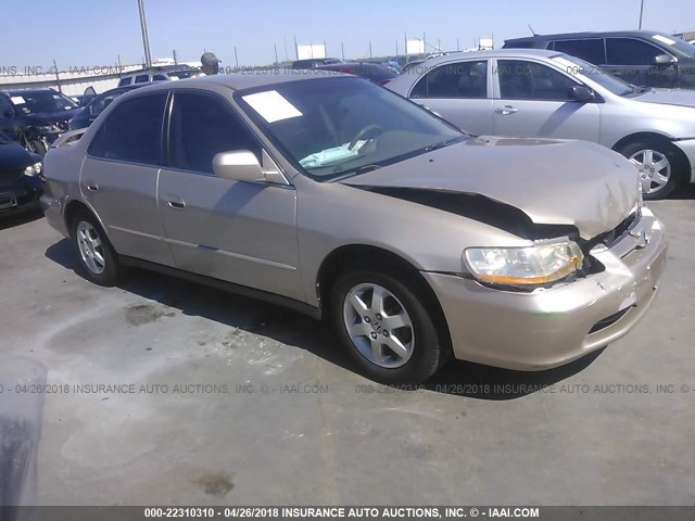 1HGCG6699YA100672 - 2000 HONDA ACCORD SE GOLD photo 1