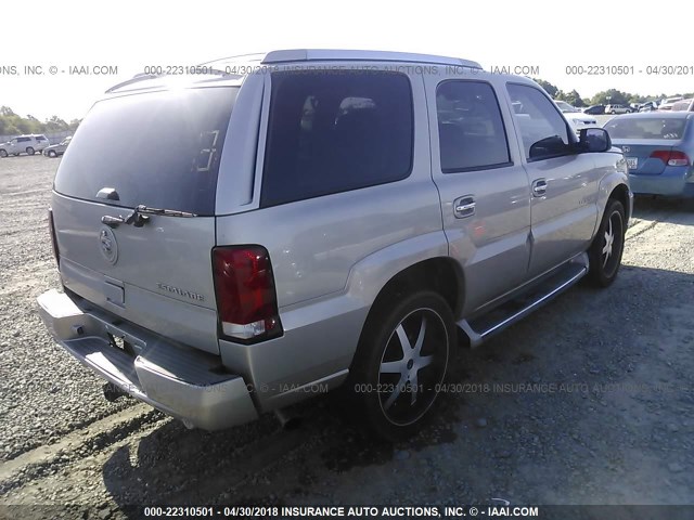 1GYEK63NX5R132710 - 2005 CADILLAC ESCALADE LUXURY SILVER photo 4