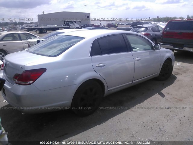 4T1BK36BX6U162678 - 2006 TOYOTA AVALON XL/XLS/TOURING/LIMITED GRAY photo 4