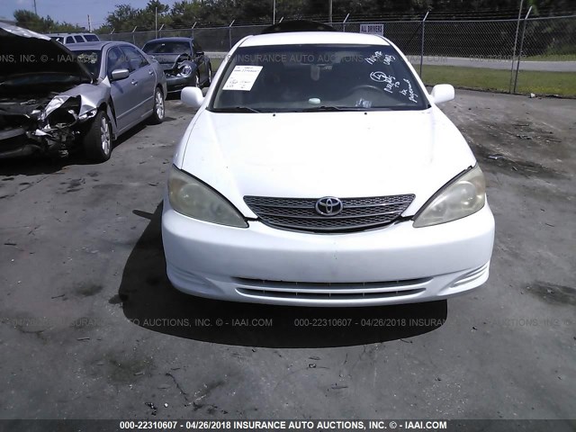4T1BE32K83U181576 - 2003 TOYOTA CAMRY LE/XLE/SE თეთრი ფოტო 6