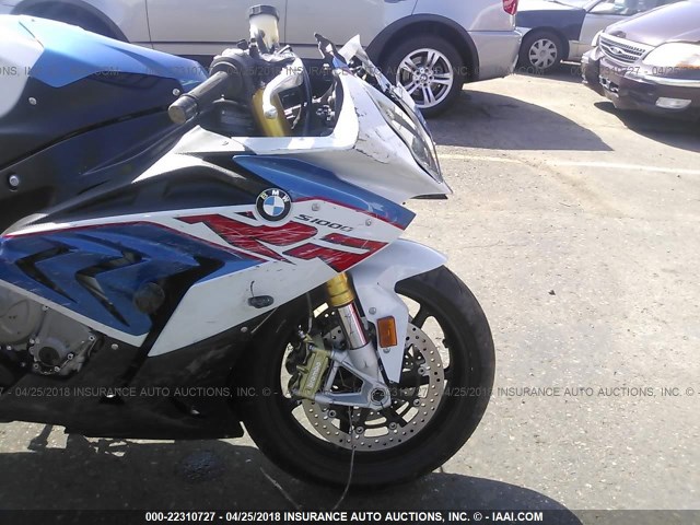 WB10D6005HZ710426 - 2017 BMW S 1000 RR WHITE photo 5