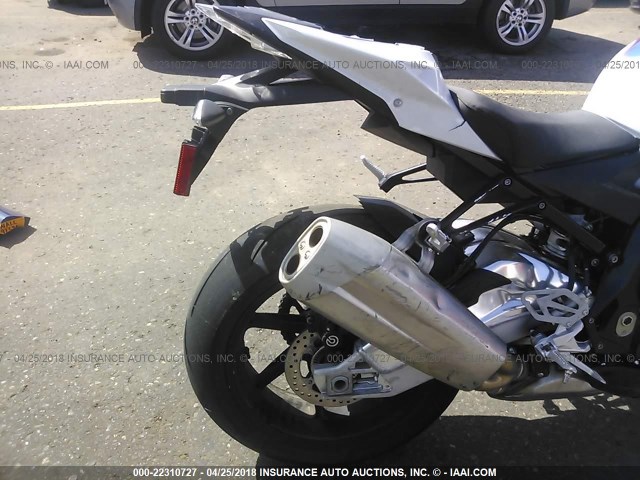 WB10D6005HZ710426 - 2017 BMW S 1000 RR WHITE photo 6