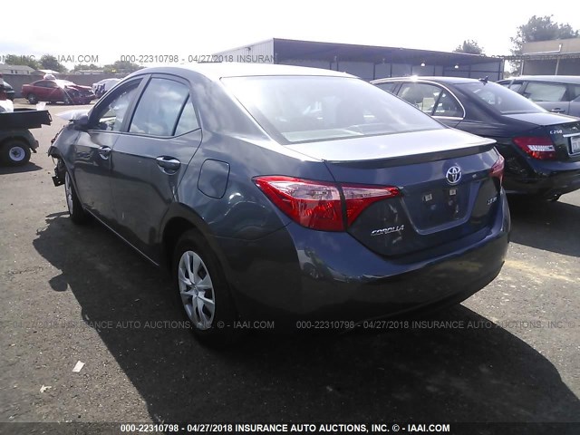 5YFBPRHE8HP665030 - 2017 TOYOTA COROLLA LE/ECO GRAY photo 3