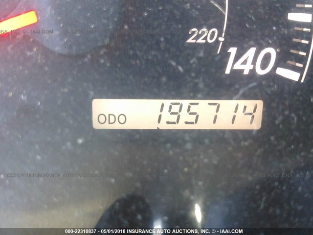 4T1BE32KX5U989575 - 2005 TOYOTA CAMRY LE/XLE/SE ნაცრისფერი ფოტო 7