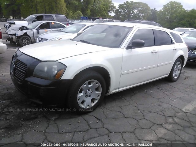 2D4FV47T46H416787 - 2006 DODGE MAGNUM SE WHITE photo 2