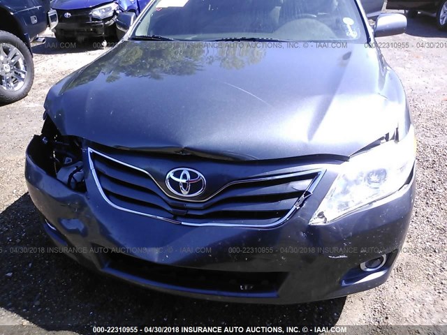 4T1BF3EK8BU225566 - 2011 TOYOTA CAMRY SE/LE/XLE GRAY photo 6