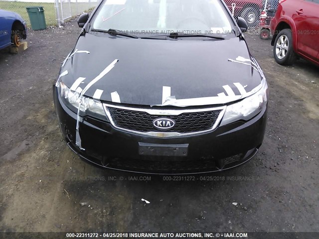 KNAFT4A22C5485156 - 2012 KIA FORTE LX BLACK photo 6