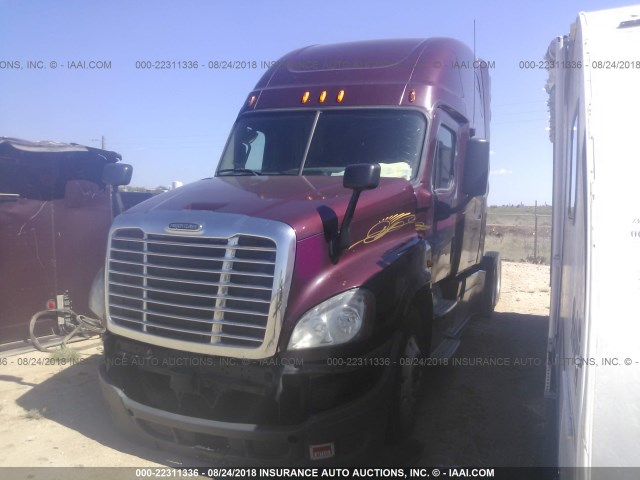 3AKJGLDR6DSBA4633 - 2013 FREIGHTLINER CASCADIA 125  MAROON photo 2