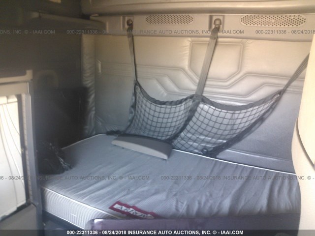 3AKJGLDR6DSBA4633 - 2013 FREIGHTLINER CASCADIA 125  MAROON photo 7