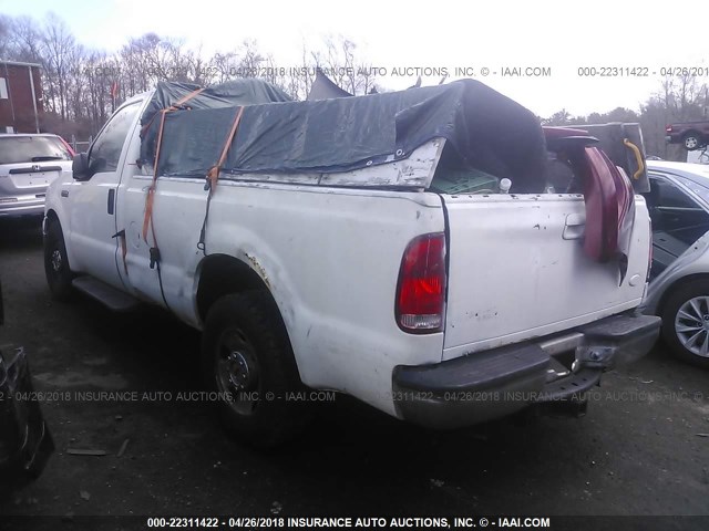 1FTNF20595EA49879 - 2005 FORD F250 SUPER DUTY WHITE photo 3