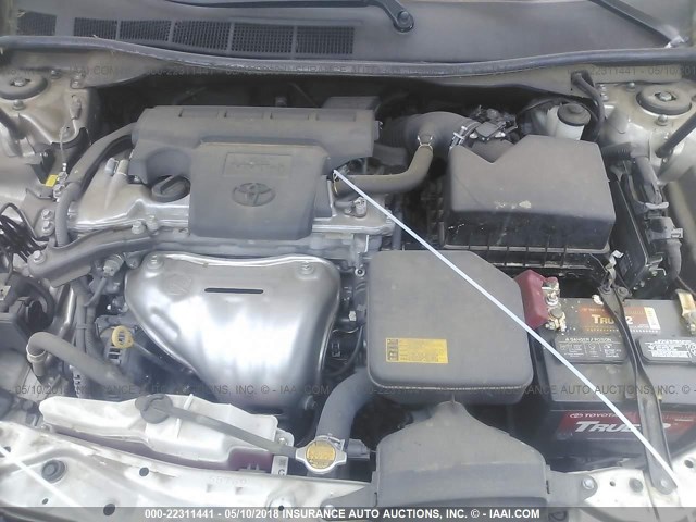 4T1BF1FK1EU825370 - 2014 TOYOTA CAMRY L/SE/LE/XLE Gümüş foto 10