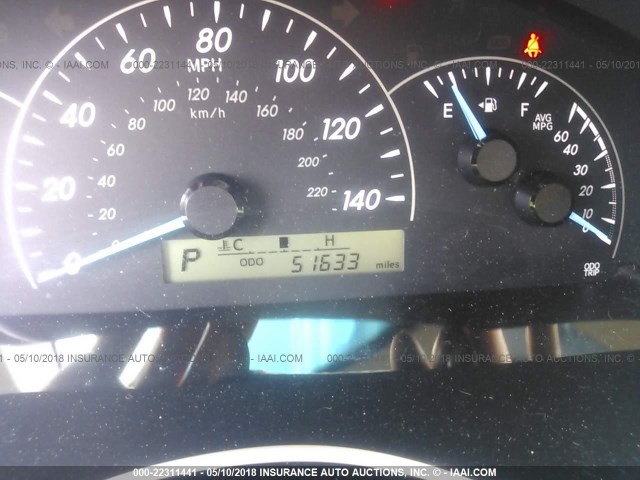 4T1BF1FK1EU825370 - 2014 TOYOTA CAMRY L/SE/LE/XLE Gümüş foto 7