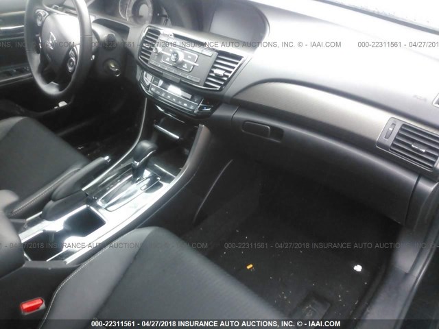 1HGCR2F59HA265718 - 2017 HONDA ACCORD SPORT 黑色 照片 5