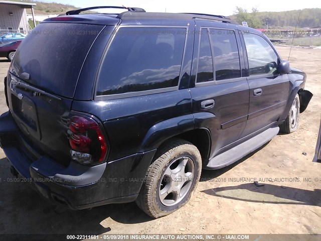 1GNET13M072165893 - 2007 CHEVROLET TRAILBLAZER LS/LT BLACK photo 4