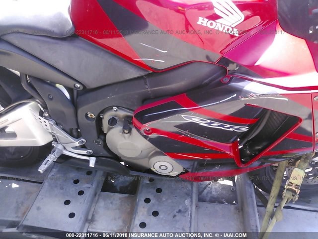 JH2PC37054M105457 - 2004 HONDA CBR600 RR RED photo 8