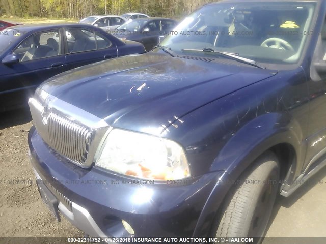 5LMFU28R14LJ13630 - 2004 LINCOLN NAVIGATOR 蓝色 照片 6