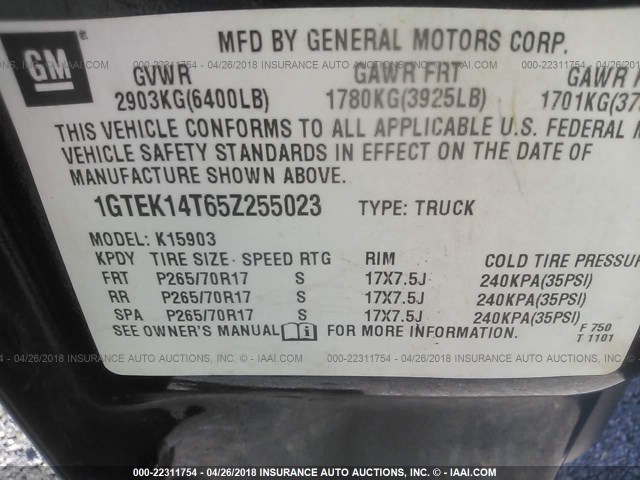 1GTEK14T65Z255023 - 2005 GMC NEW SIERRA BLACK photo 9