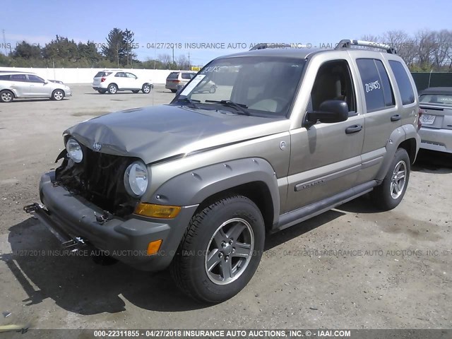 1J4GL38K56W100088 - 2006 JEEP LIBERTY RENEGADE BEIGE photo 2