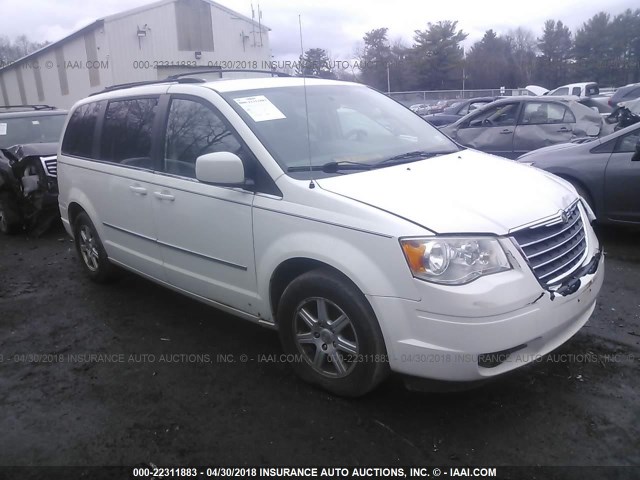 2A4RR5D14AR289463 - 2010 CHRYSLER TOWN & COUNTRY TOURING WHITE photo 1