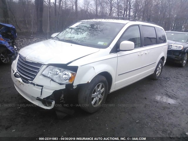 2A4RR5D14AR289463 - 2010 CHRYSLER TOWN & COUNTRY TOURING WHITE photo 2