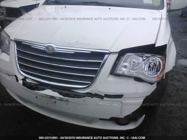 2A4RR5D14AR289463 - 2010 CHRYSLER TOWN & COUNTRY TOURING WHITE photo 6