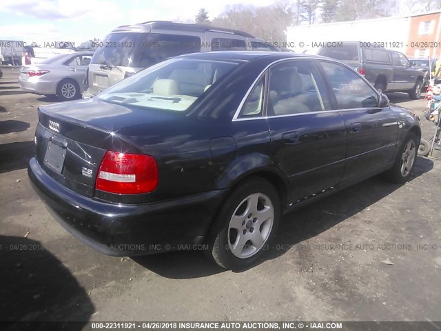 WAUDH68D0YA072906 - 2000 AUDI A4 2.8 QUATTRO BLACK photo 4