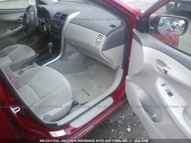 JTDBL40E199071607 - 2009 TOYOTA COROLLA LE/XLE RED photo 5