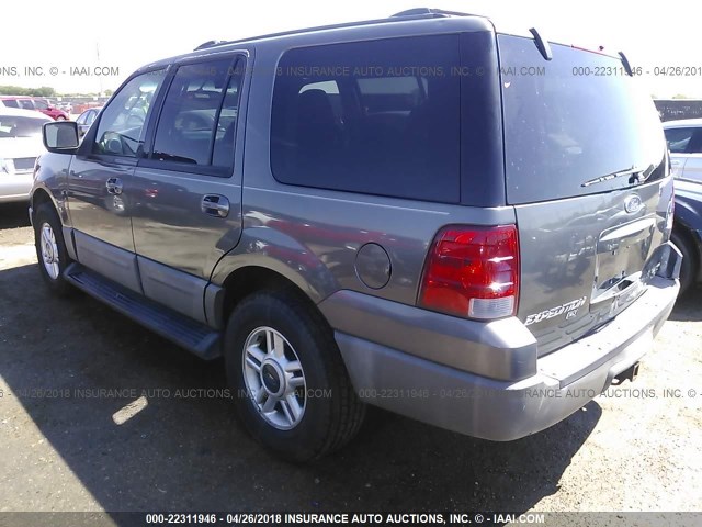 1FMEU15W13LA53656 - 2003 FORD EXPEDITION XLT Grün Foto 3