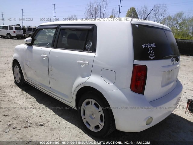 JTLKE50EX81037425 - 2008 TOYOTA SCION XB WHITE photo 3