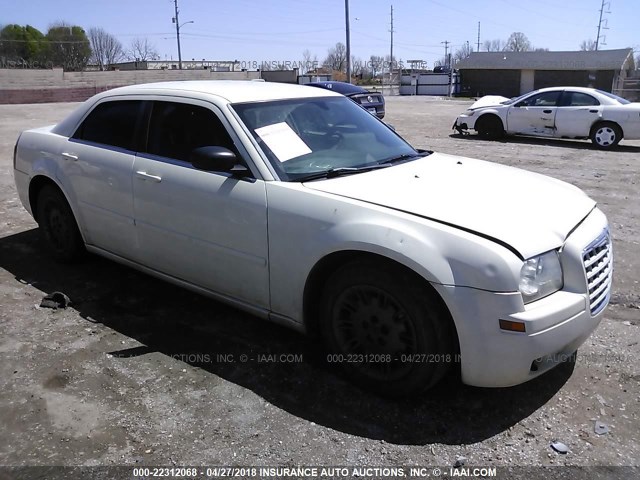 2C3LA43R86H138213 - 2006 CHRYSLER 300 WHITE photo 1