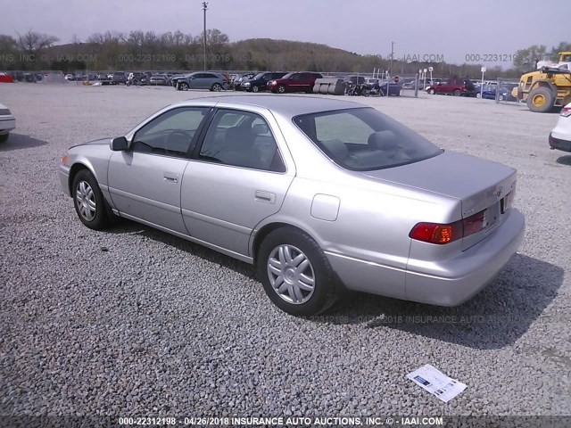 4T1BG22K21U051231 - 2001 TOYOTA CAMRY CE/LE/XLE 银色 照片 3