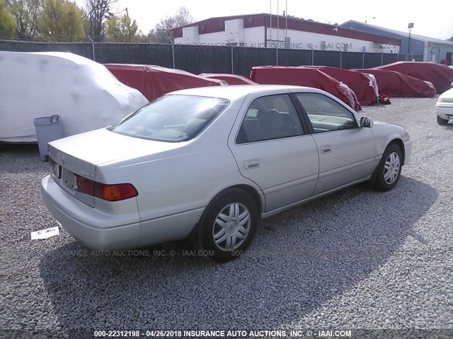 4T1BG22K21U051231 - 2001 TOYOTA CAMRY CE/LE/XLE 银色 照片 4