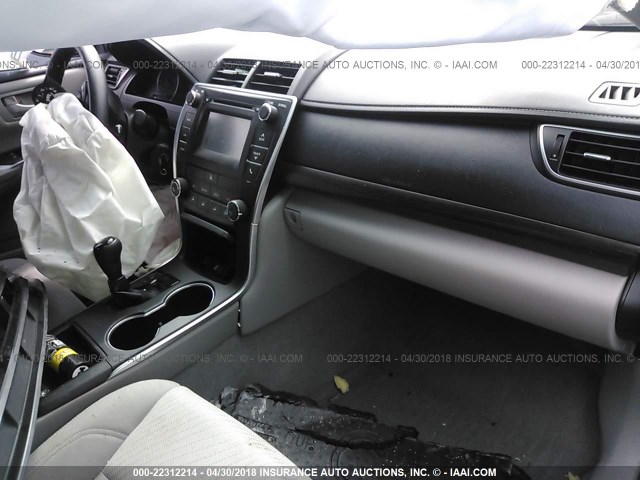 4T4BF1FK9GR516951 - 2016 TOYOTA CAMRY LE/XLE/SE/XSE BLACK photo 5