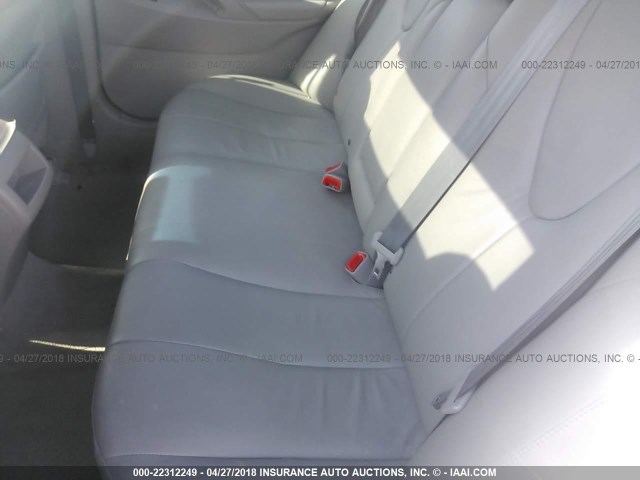 4T1BF3EK4BU656700 - 2011 TOYOTA CAMRY SE/LE/XLE SILVER photo 8