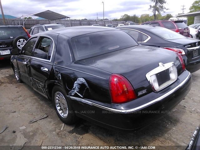 1LNHM83WXYY790910 - 2000 LINCOLN TOWN CAR CARTIER BLACK photo 3