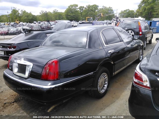 1LNHM83WXYY790910 - 2000 LINCOLN TOWN CAR CARTIER BLACK photo 4