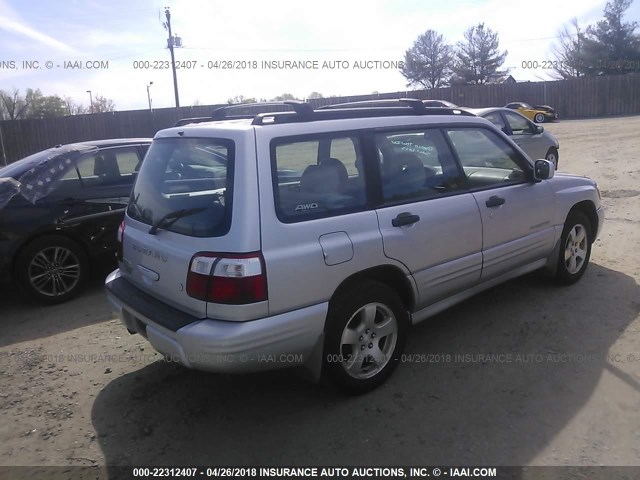 JF1SF65602H732548 - 2002 SUBARU FORESTER S 银色 照片 4