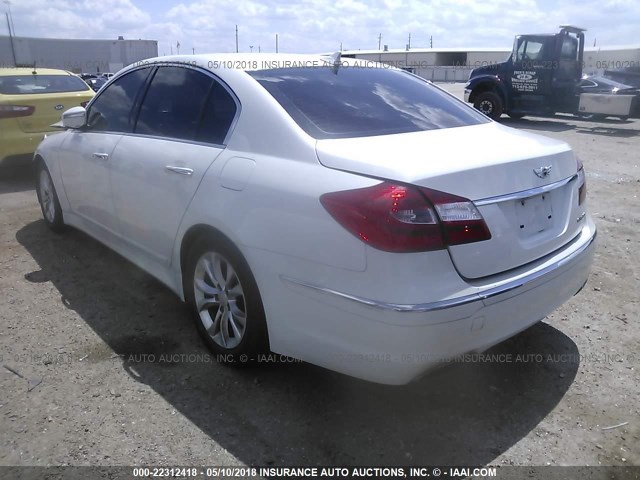 KMHGC4DD9DU223965 - 2013 HYUNDAI GENESIS 3.8L WHITE photo 3