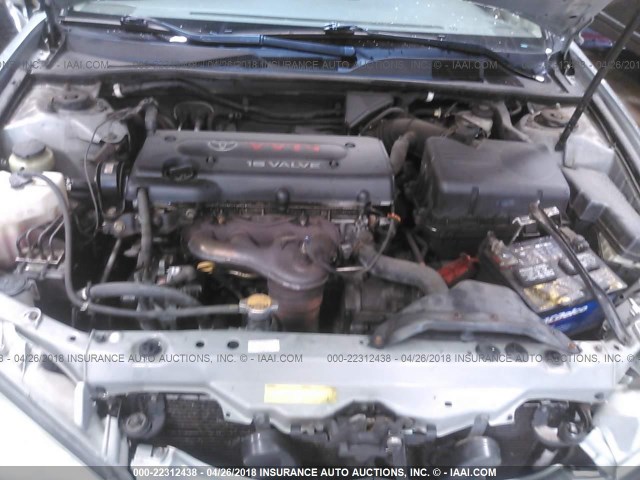 4T1BE32K45U539744 - 2005 TOYOTA CAMRY LE/XLE/SE ნაცრისფერი ფოტო 10