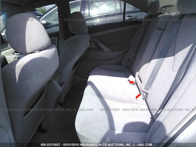 4T1BF3EK4BU623065 - 2011 TOYOTA CAMRY SE/LE/XLE SILVER photo 8