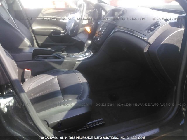 2G4GR5EK0C9164611 - 2012 BUICK REGAL BLACK photo 5