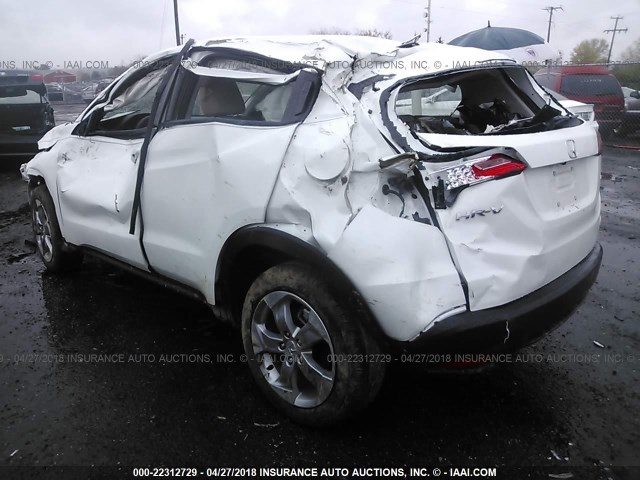 3CZRU6H3XJM703868 - 2018 HONDA HR-V LX WHITE photo 3